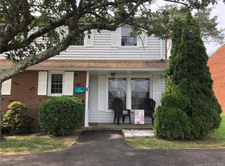 35 Greenwich Way #35, Milford, CT 06460