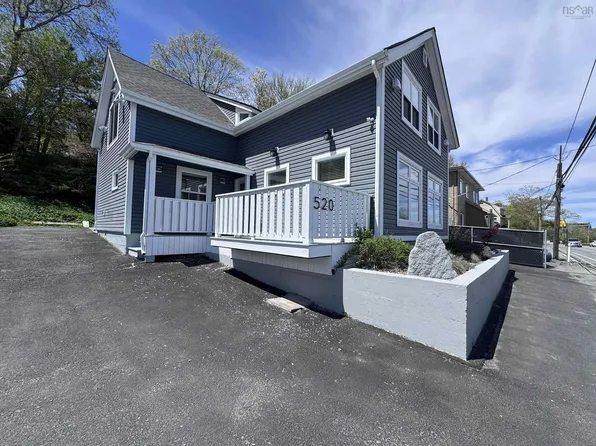 520 Bedford Hwy, Halifax, NS B3M 2L7