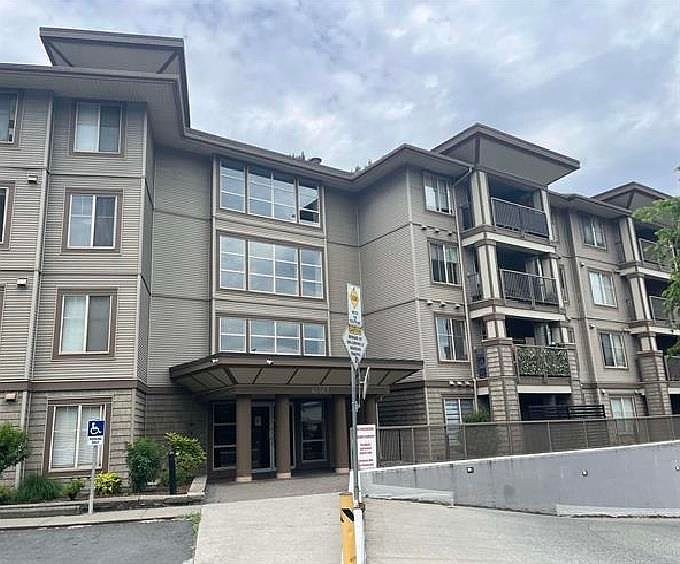 1st image of 45567 Yale Rd #101