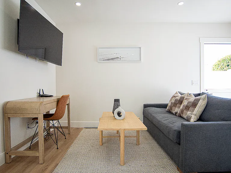 1724 S Horne St #B — Photo 6