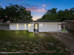 9616 Glen Moor Ln, Port Richey, FL 34668