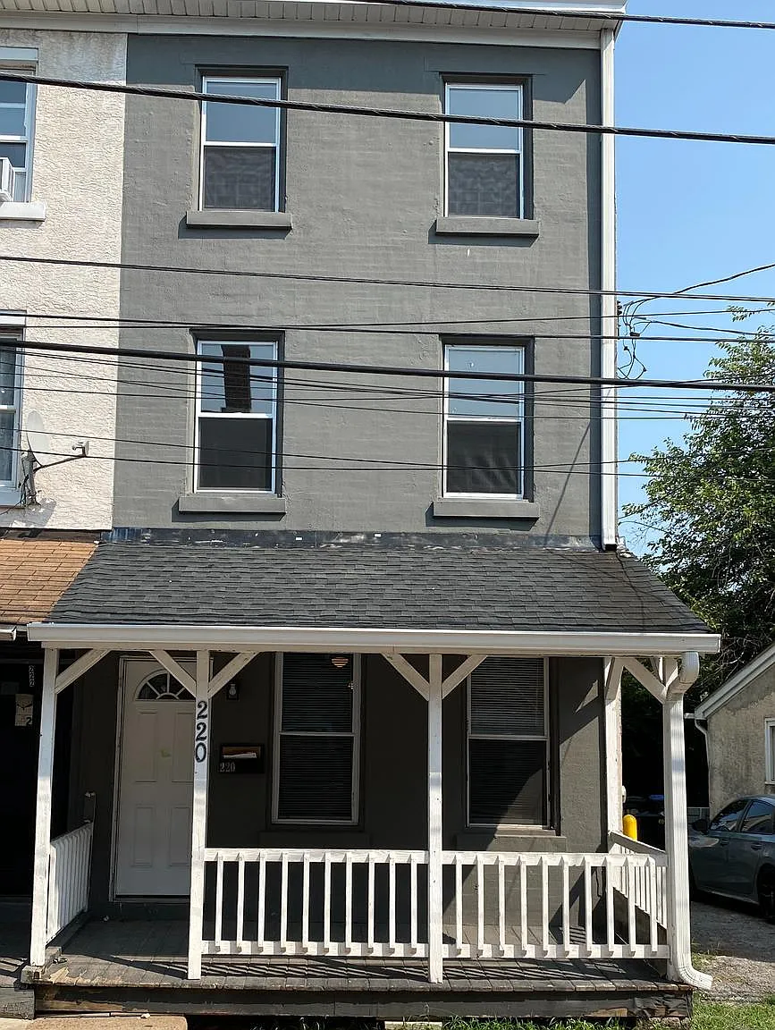 5 bed, 1530 sqft, $1,995 — Photo 2