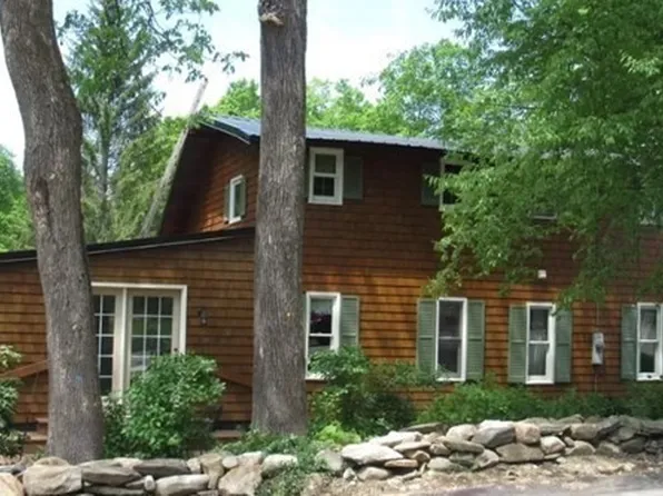 18 Old North Rd, Worthington, MA 01098