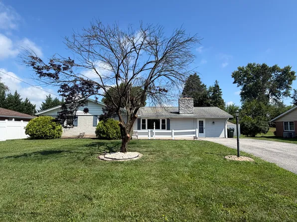 1851 Marigold Rd, York, PA 17408