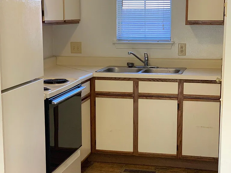 1620 W Mitchell St — Photo 6