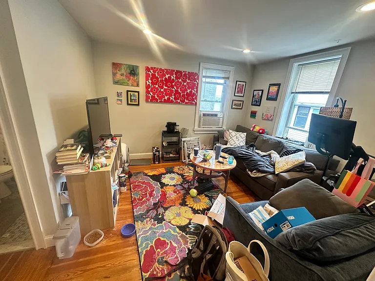 1139 Broadway #8 — Photo 3