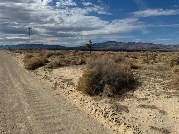 85 Th St #1, Rosamond, CA 93560