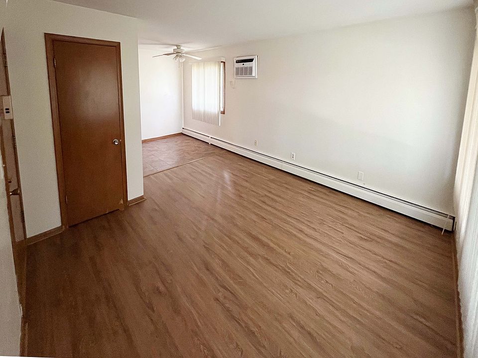 Living Room / Dining Area