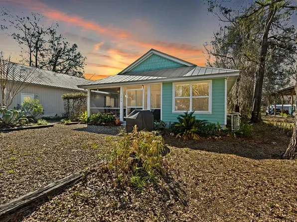 1010 SE Second Ave, Steinhatchee, FL 32359