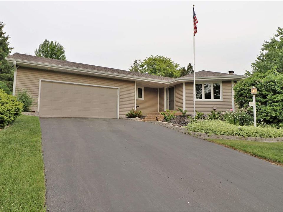 1st image of 3923 Eaton Dr
