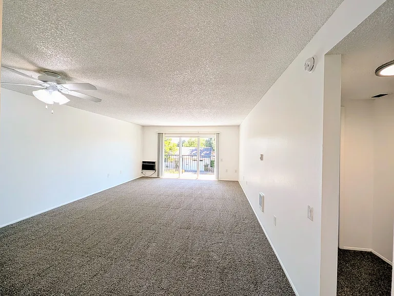 Kingcity Apartments — Photo 108