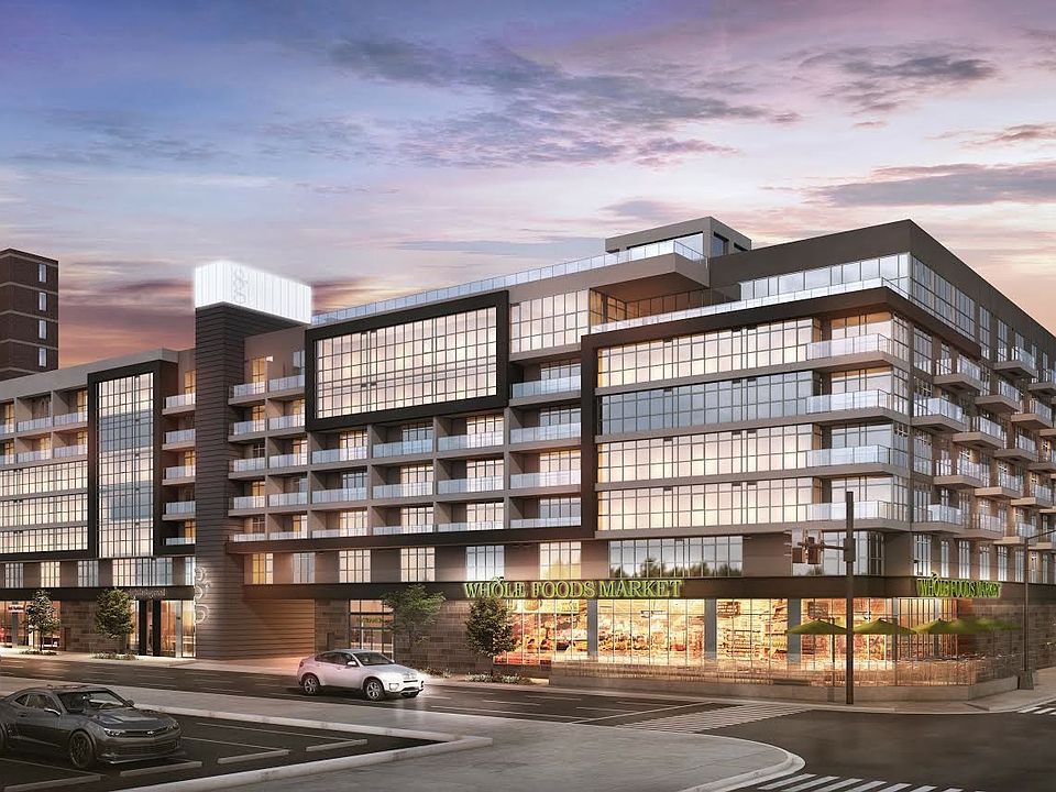 1st image of 433 W 7th St