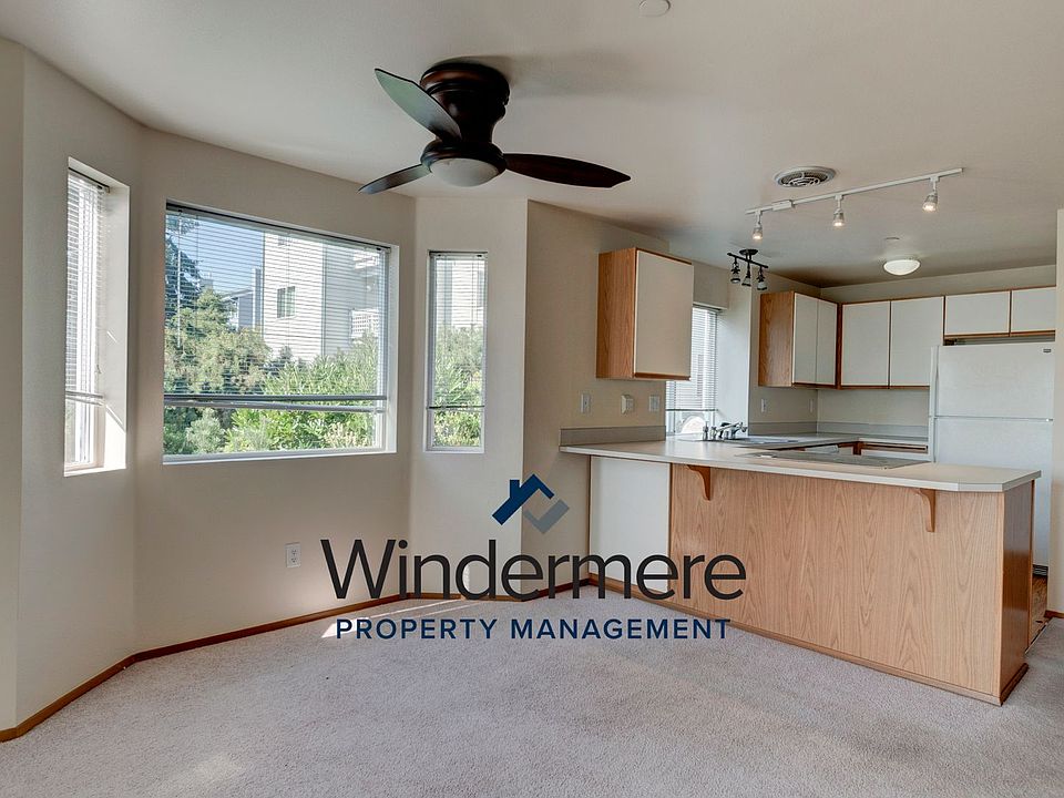 1st image of 485 SW Bayshore Dr APT A202
