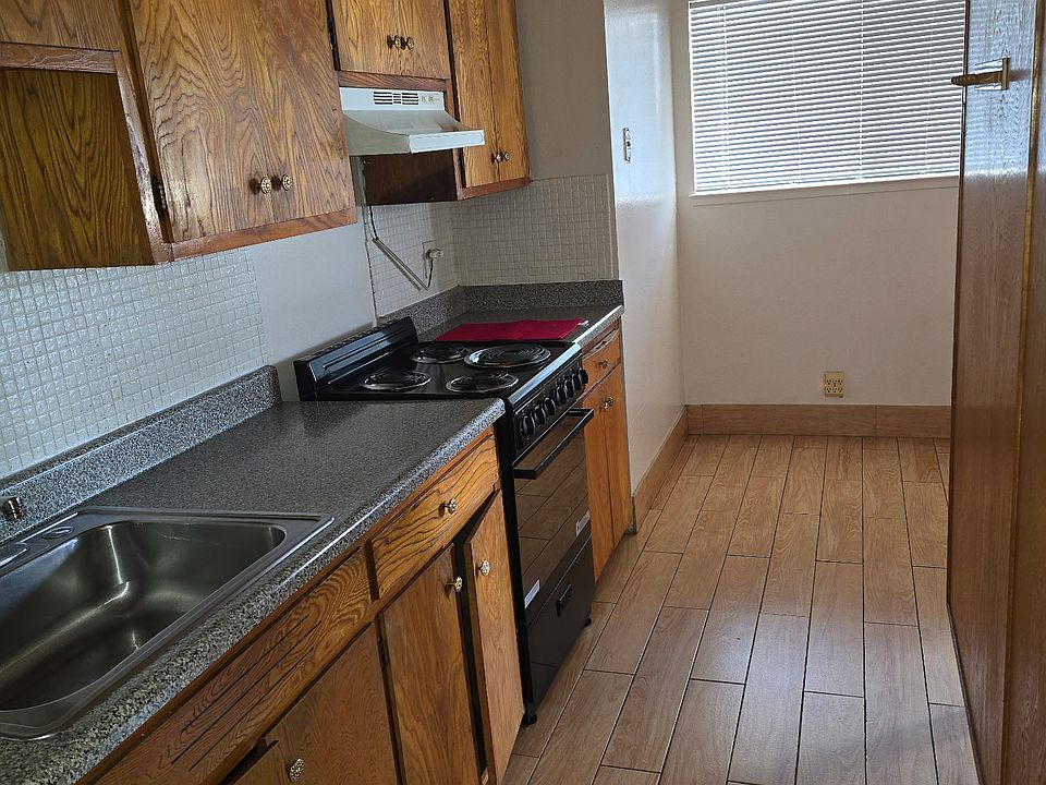 2nd image of 35 San Bruno Ave