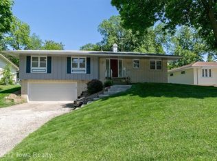 315 58th Pl, Des Moines, IA 50312