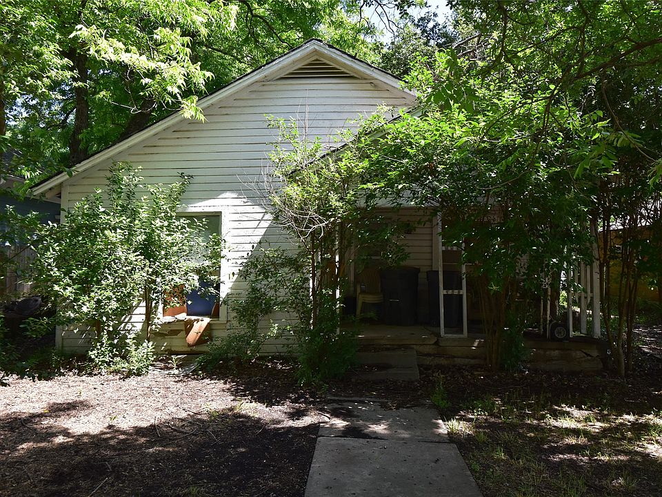 1st image of 905 E Elm St