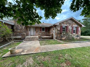 1609 Oak Grove Rd, Carrollton, GA 30117