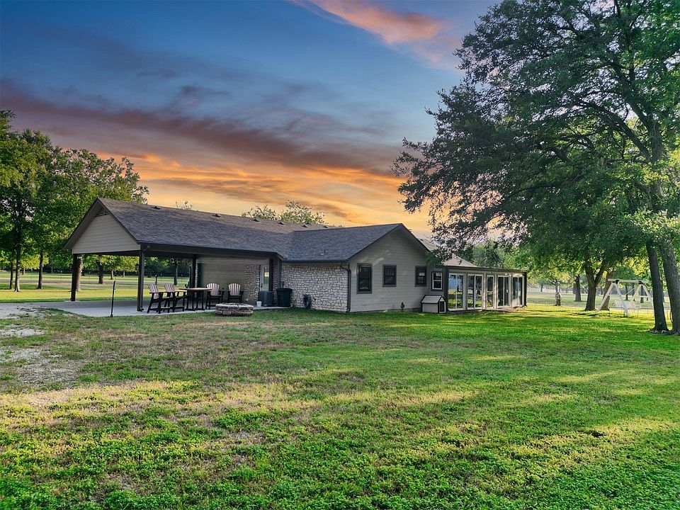 1st image of 221 County Road 4270