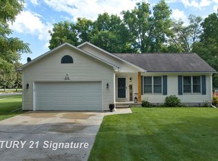 215 Field Rd, Clio, MI 48420