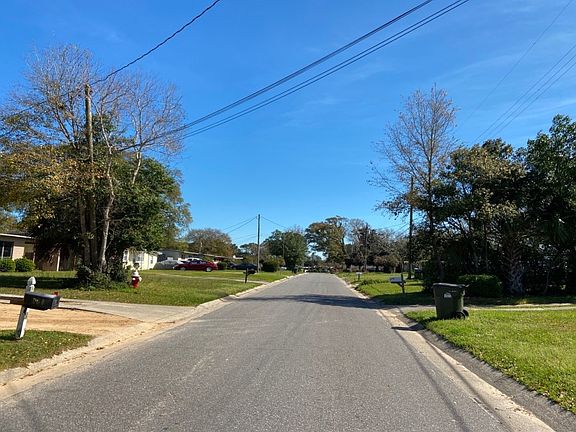 5th image of 111 Aquamarine Ave