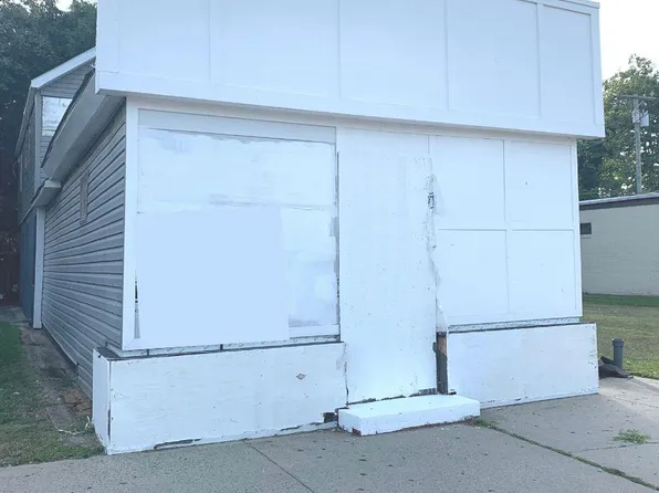 1108 N Delaware St, Paulsboro, NJ 08066