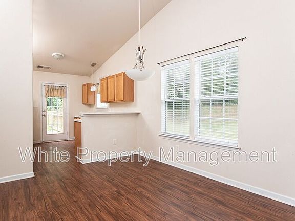 4th image of 2836 Oasis Ln