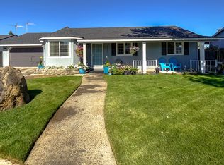 2221 SW 33rd St, Redmond, OR 97756