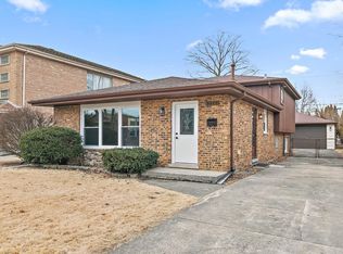 9426 S Springfield Ave, Evergreen Park, IL 60805