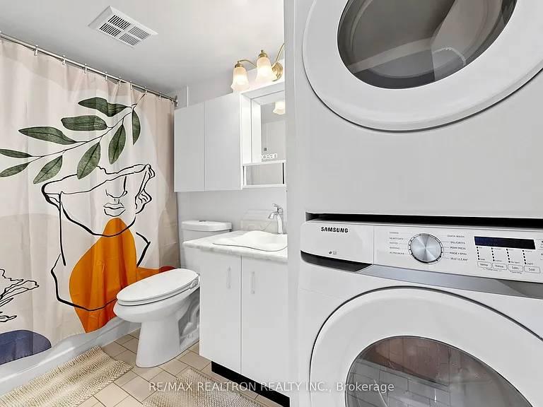 326 Major Mackenzie Dr E #307 — Photo 34
