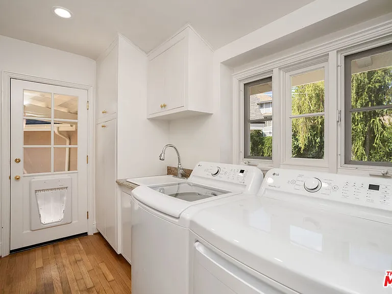 5360 Bothwell Rd — Photo 12
