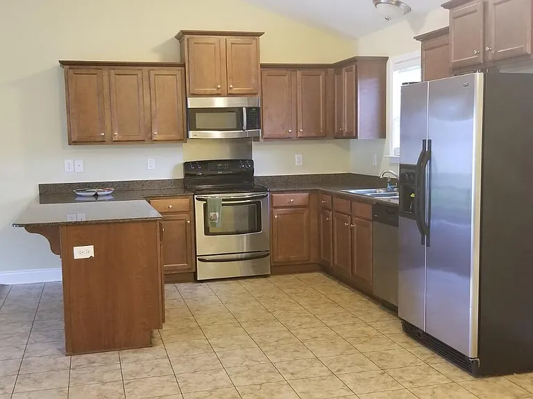 9718 Estate Dr — Photo 9