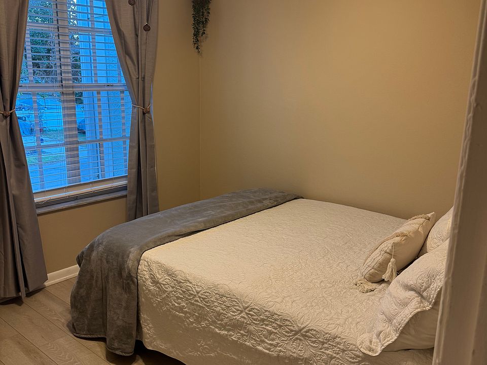 1st image of 3398 W Wyoming Cir