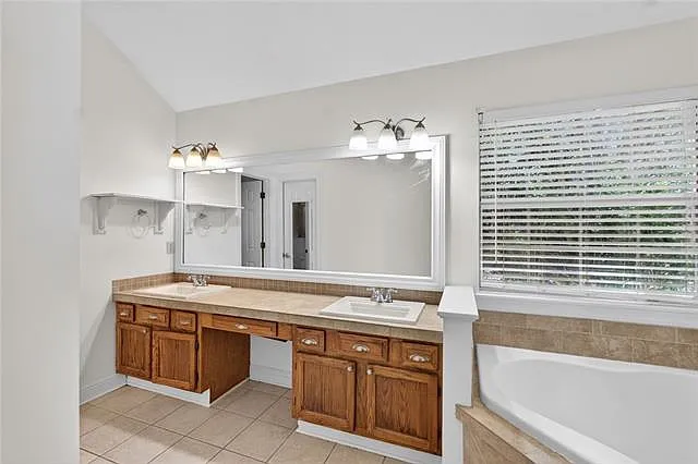 891 Cross Gates Blvd — Photo 17