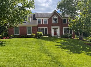 6713 Southknoll Dr, Cincinnati, OH 45248