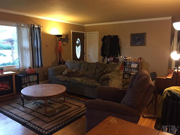 5th image of 204 E Pioneer Ave