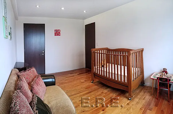 Sold by Elbe Real Estate Inc | media 31