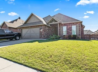 4730 E 146th St S, Bixby, OK 74008
