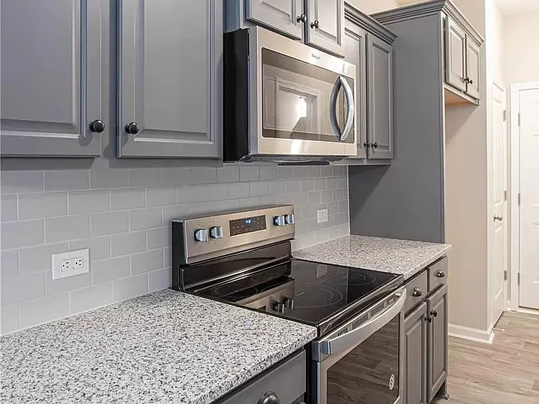 14010 Clayborn St — Photo 15