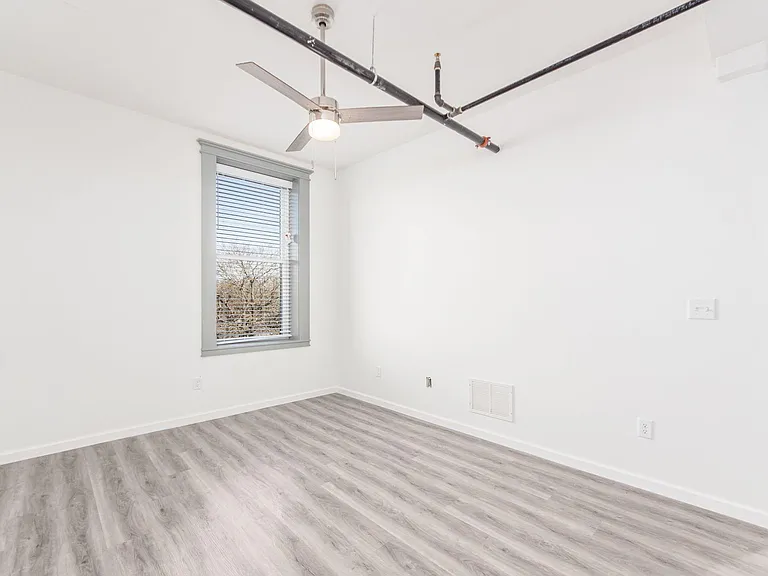 218 E Main St #3-F — Photo 4
