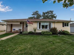 77 Woodgate Rd, Tonawanda, NY 14150