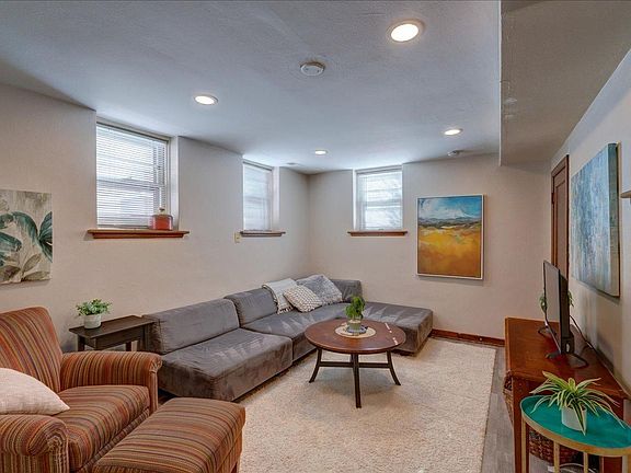 2nd image of 2632 Stevens St