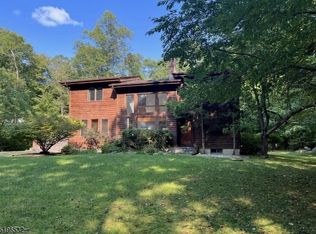 2 Evergreen Dr, Hardwick, NJ 07825