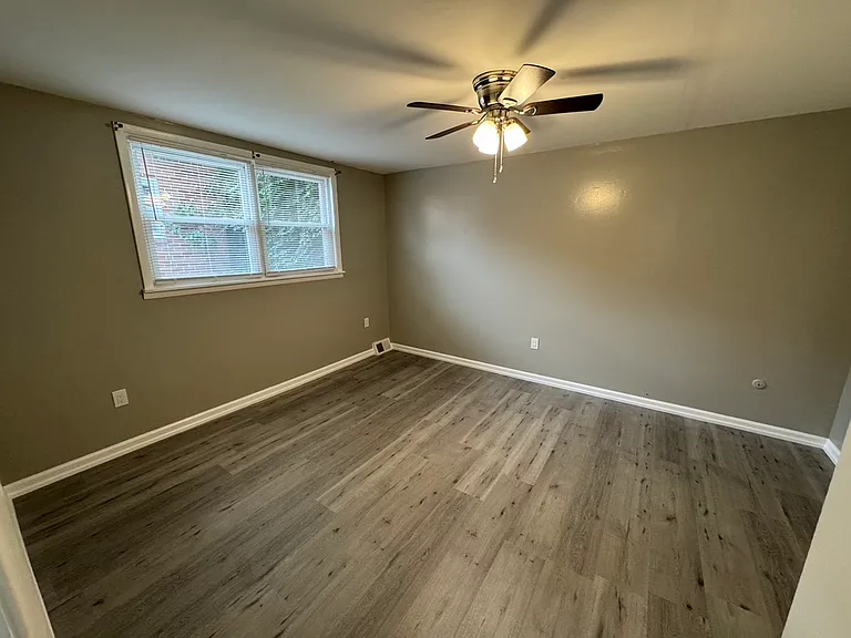 1134 E Mount Airy Ave #2 — Photo 12