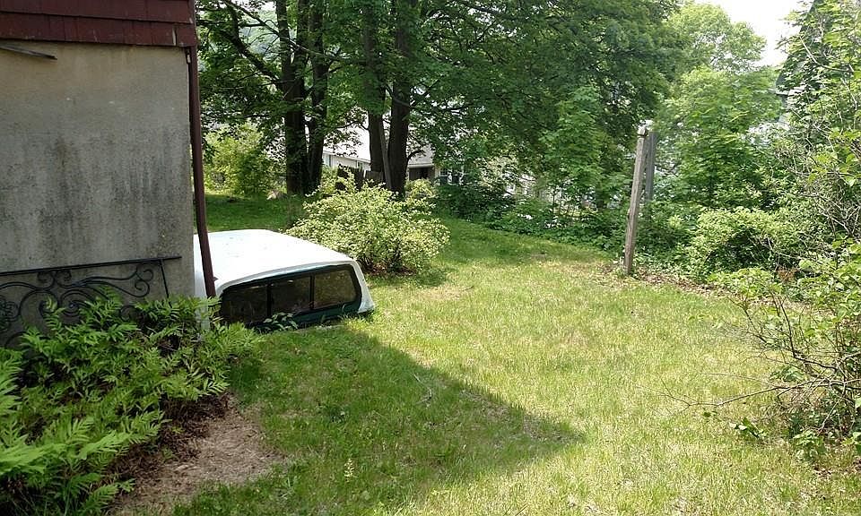 2nd image of 59 Bradford Rd #1