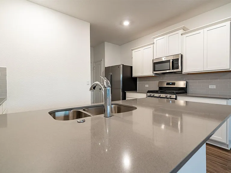 7100 Dancing Wind Ln — Photo 9