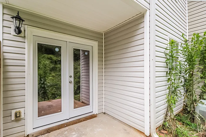 6560 Wellington Chase Ct — Photo 14