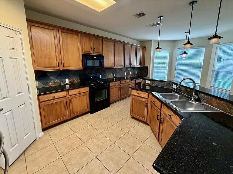 25206 Auburn Terrace Dr — Photo 15