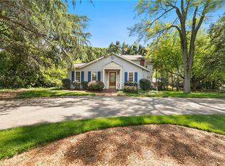 3232 Country Club Rd, Winston Salem, NC 27104