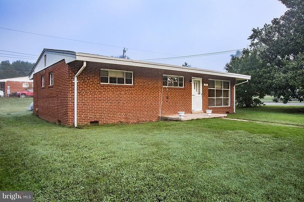 701 Hanson Ave, Fredericksburg, VA 22401 Zillow