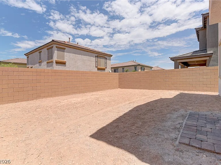 5174 Olga Manor Ave — Photo 18